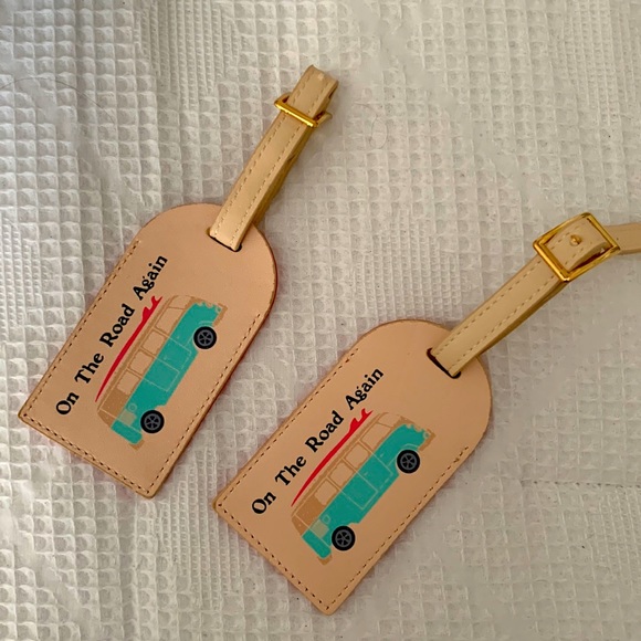 Passports holders and luggage tags NEW - Picture 2 of 5